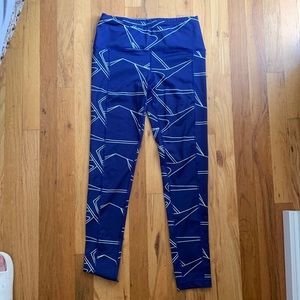 Oiselle Navy Run tights size 6